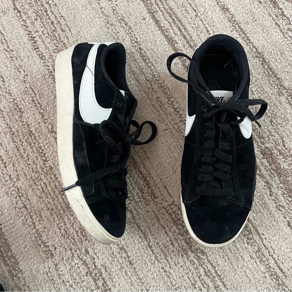 Nike trainers women’s size 8